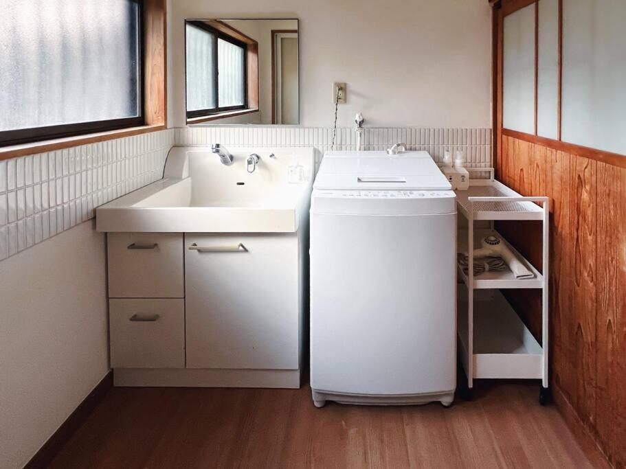 ひねもす101:宇野駅から車で5分 直島へ 最大8名様 古民家 Apartment Tamana Exterior foto